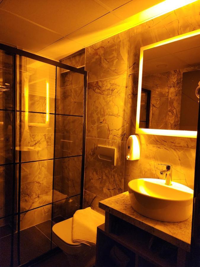 Talles Loft Hotel Smirne Esterno foto